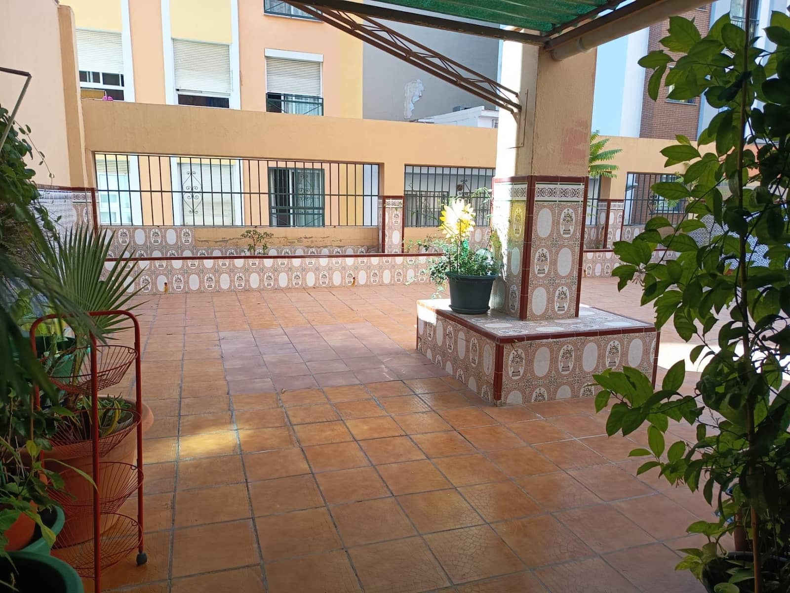 4 bedroom Flat for sale in Malaga city with garage - € 450,000 (Ref: 9262672)