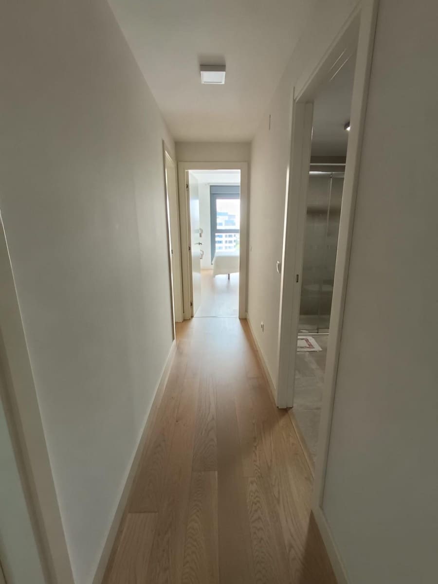 3 bedroom Flat for rent in Malaga city with pool - € 2,750 (Ref: 9272684)