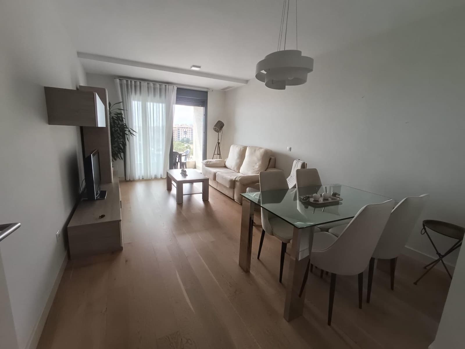3 bedroom Flat for rent in Malaga city with pool - € 2,750 (Ref: 9272684)