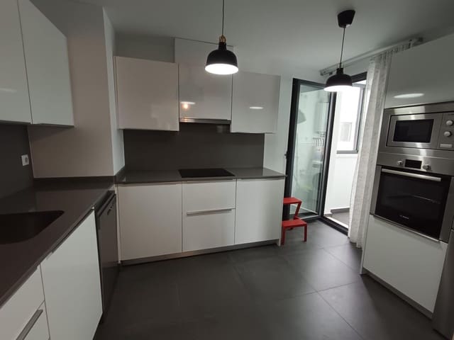 3 sypialnia Mieszkanie do wynajęcia w Pacifico, Miasto Málaga z basenem - 2 750 € (Ref: 9272684)