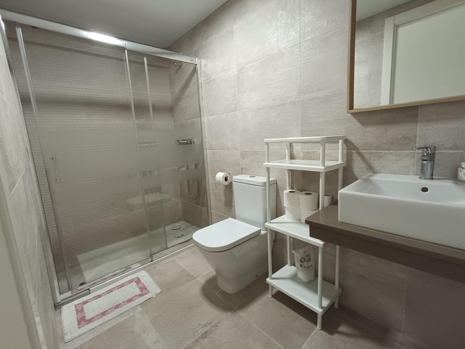 3 bedroom Flat for rent in Malaga city with pool - € 2,750 (Ref: 9272684)