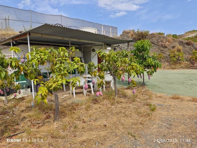 Mark till salu i Canillas de Aceituno - 120 000 € (Ref: 9296960)