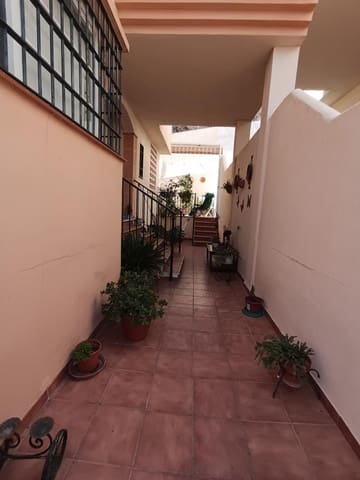 4 soveværelse Semi-Rækkehus til salg i Rincón de la Victoria med swimmingpool garage - € 610.000 (Ref: 9301091)