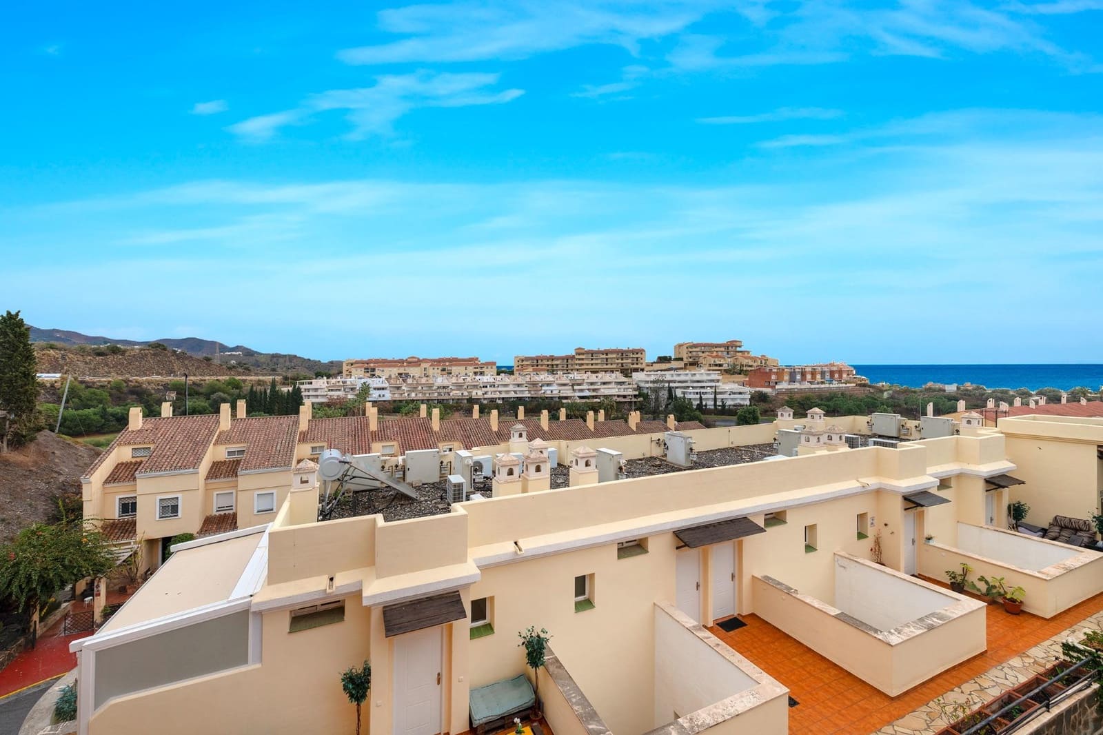 Studio for rent in Rincon de la Victoria - € 800 (Ref: 9303607)