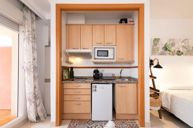 Studio til leie i Rincón de la Victoria - € 800 (Ref: 9303607)