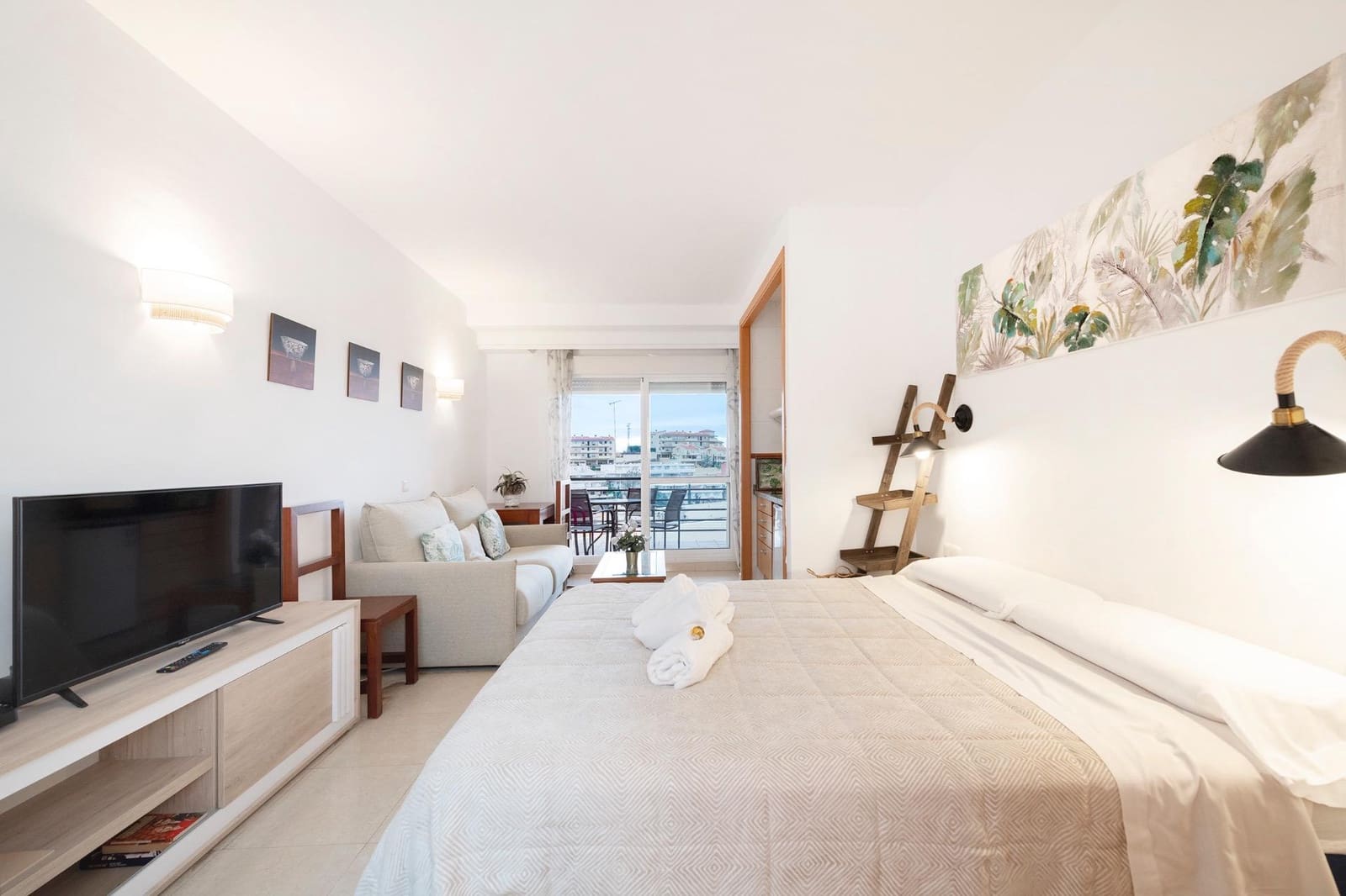 Studio na sprzedaż w Rincon de la Victoria z basenem - 210 000 € (Ref: 9312945)