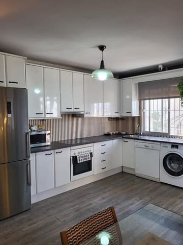 4 makuuhuone Rivitalo myytävänä paikassa Málaga kaupunki mukana 
autotalli - 425 000 € (Ref: 9338113)