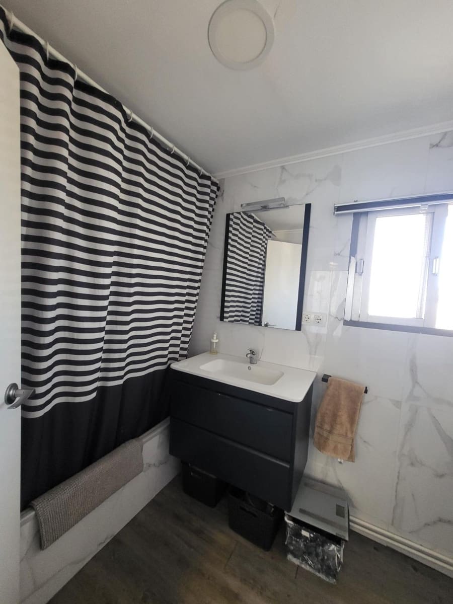 4 slaapkamer Rijtjeshuis te koop in Malaga stad met garage - € 425.000 (Ref: 9338113)