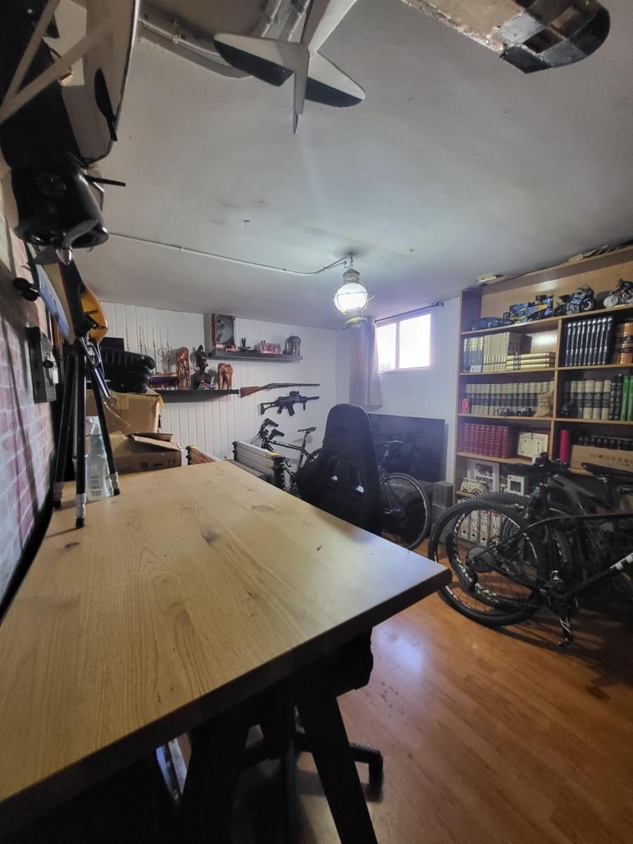 4 slaapkamer Rijtjeshuis te koop in Malaga stad met garage - € 425.000 (Ref: 9338113)