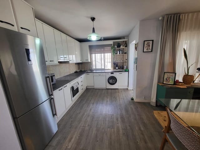 4 makuuhuone Rivitalo myytävänä paikassa Málaga kaupunki mukana 
autotalli - 425 000 € (Ref: 9338113)