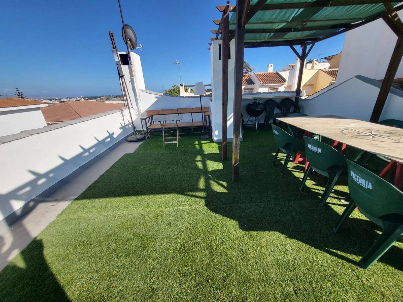 4 slaapkamer Rijtjeshuis te koop in Malaga stad met garage - € 425.000 (Ref: 9338113)