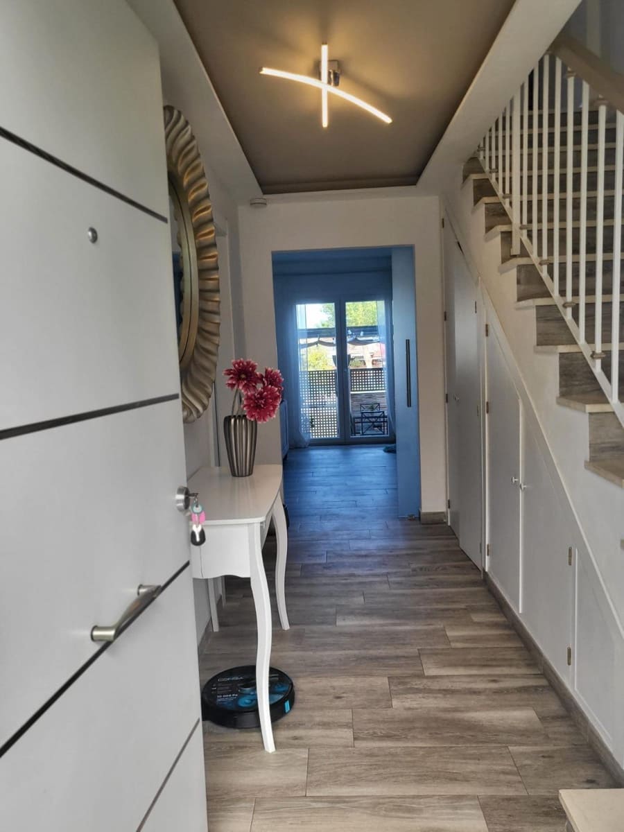 3 soveværelse Rækkehus til salg i Alhaurin de la Torre med swimmingpool garage - € 530.000 (Ref: 9349638)