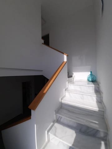 3 sypialnia Willa do wynajęcia w Rincón de la Victoria z garażem - 2 300 € (Ref: 9362392)