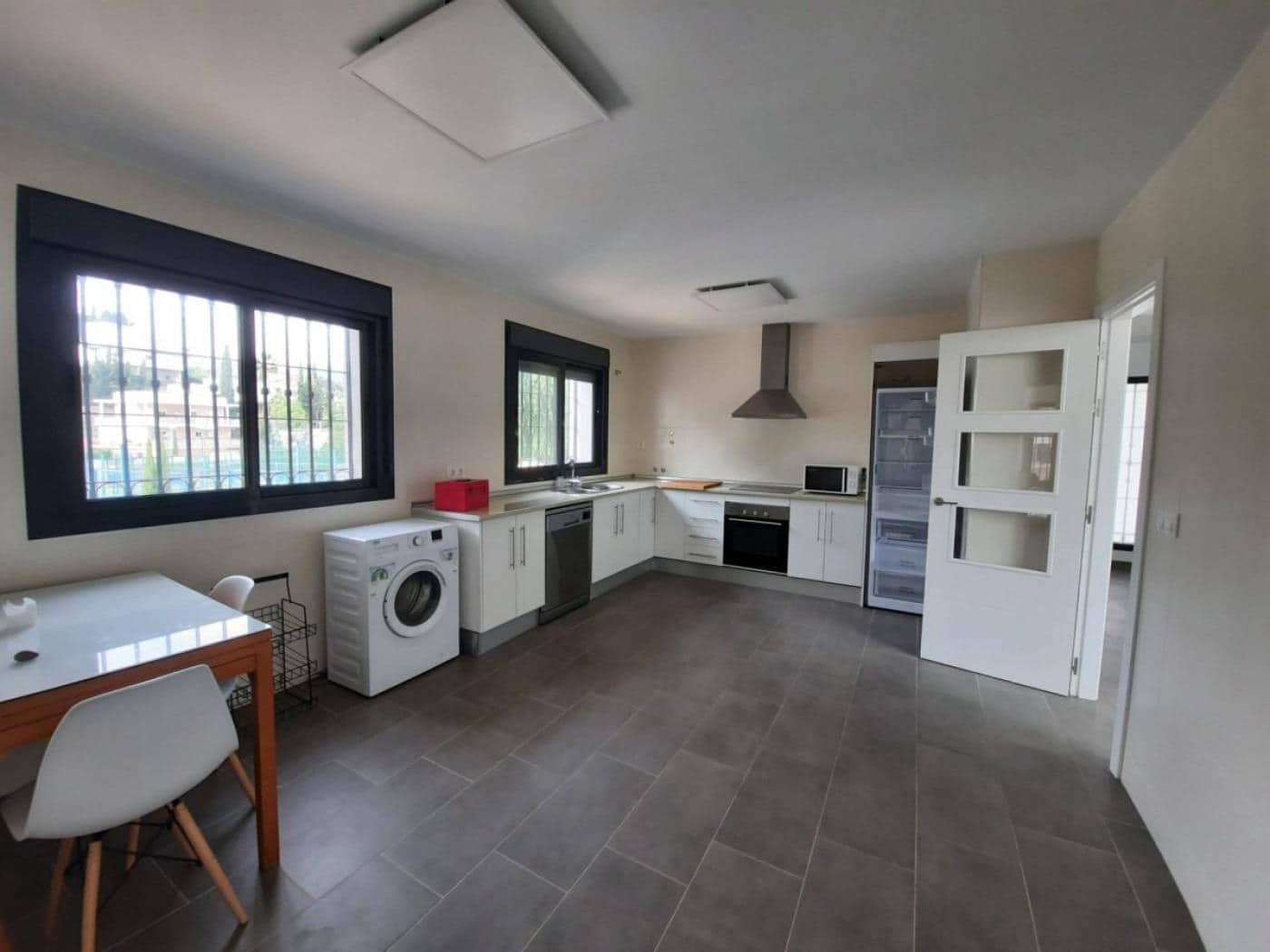 3 sypialnia Willa do wynajęcia w Rincon de la Victoria z garażem - 2 300 € (Ref: 9362392)