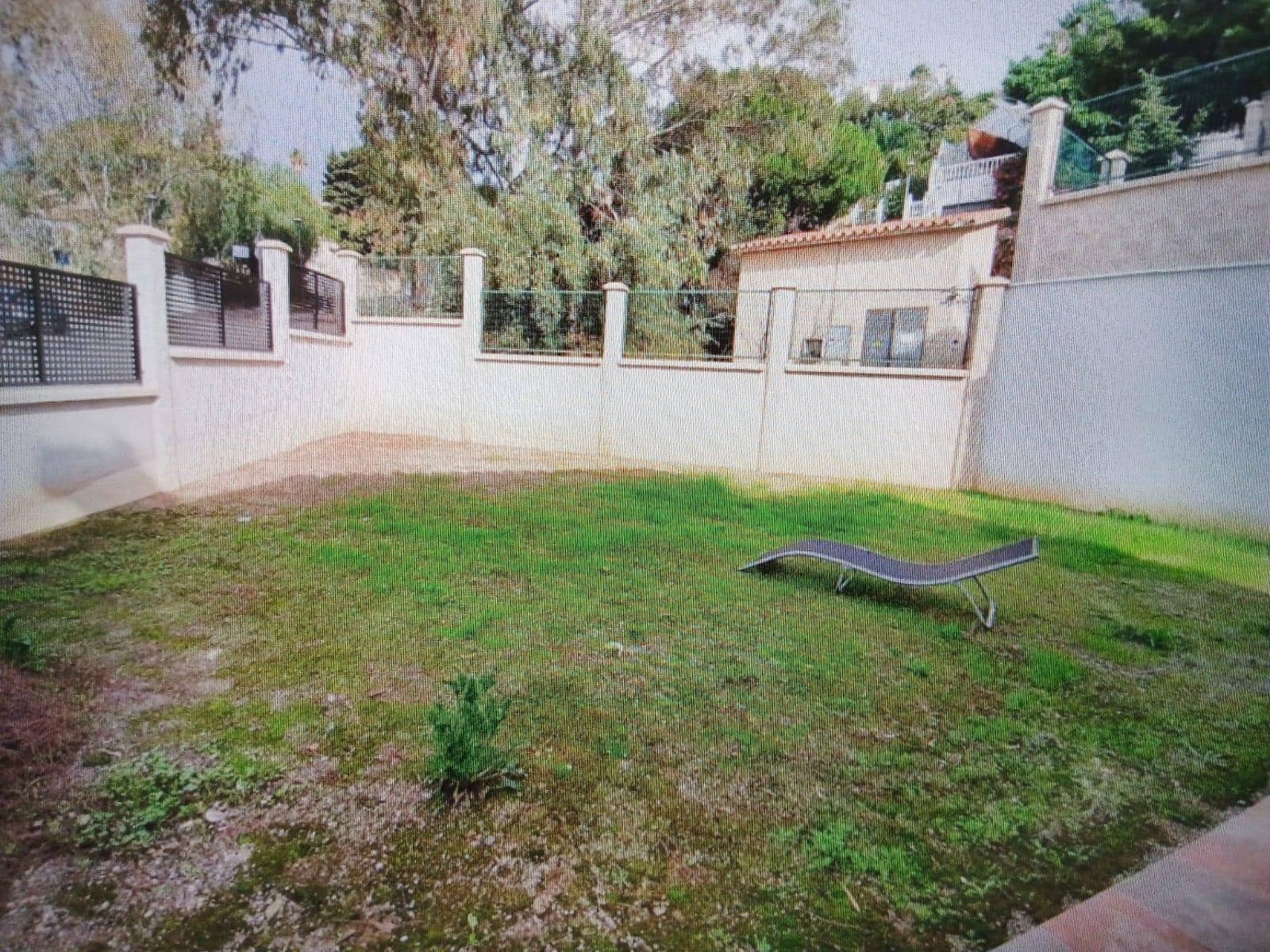 3 sypialnia Willa do wynajęcia w Rincon de la Victoria z garażem - 2 300 € (Ref: 9362392)