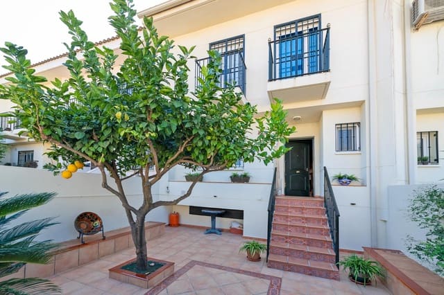 4 camera da letto Villetta a Schiera in vendita in Churriana, Malaga città con piscina garage - 445.000 € (Rif: 9367633)