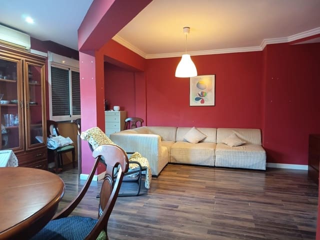 3 bedroom Flat for sale in Málaga city - € 360,000 (Ref: 9367634)