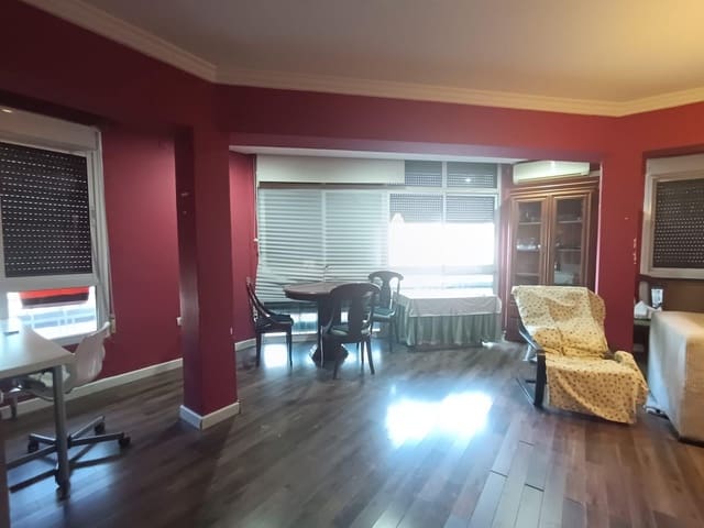 3 bedroom Flat for sale in Málaga city - € 360,000 (Ref: 9367634)