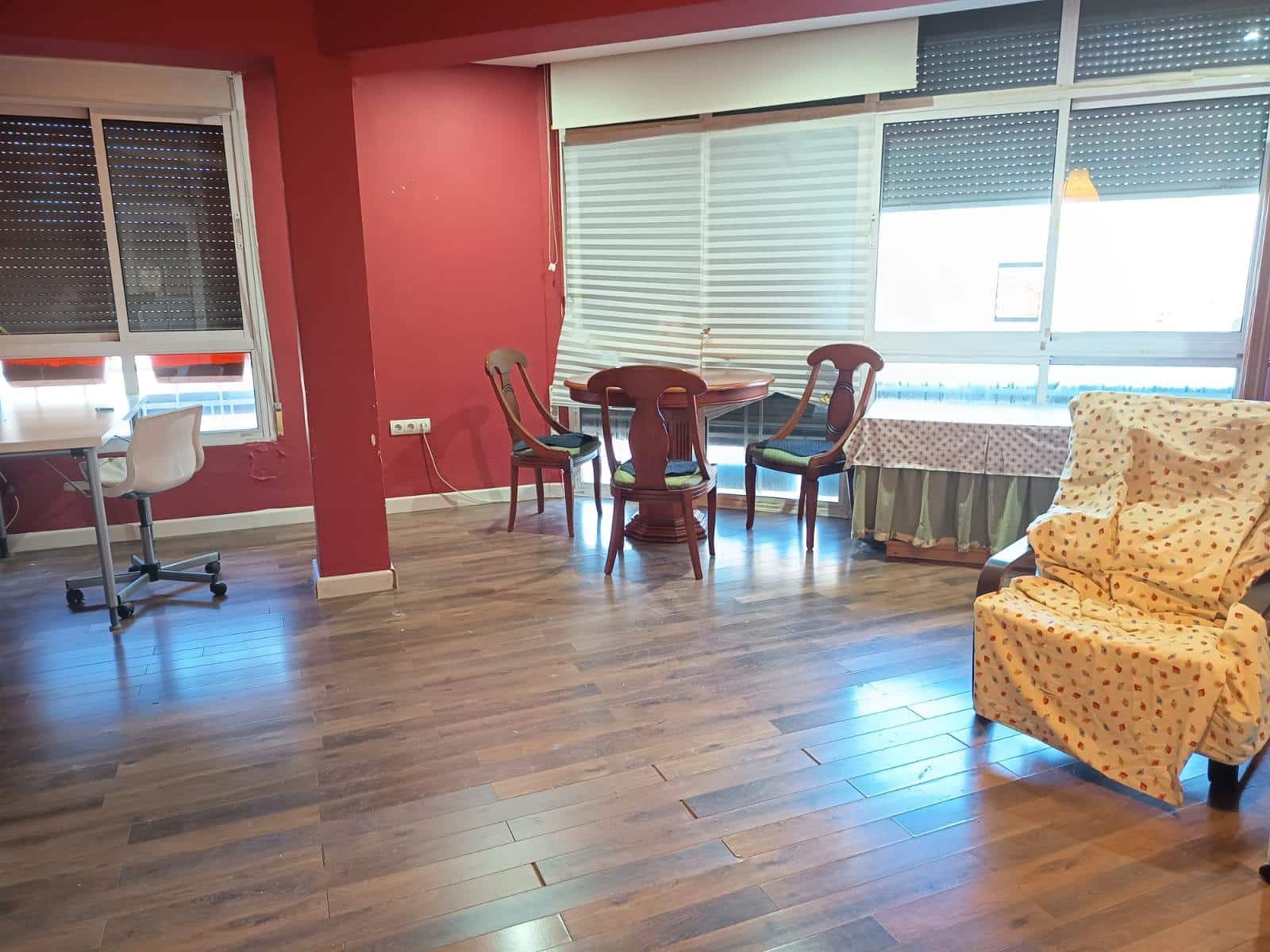 3 bedroom Flat for sale in Malaga city - € 360,000 (Ref: 9367634)