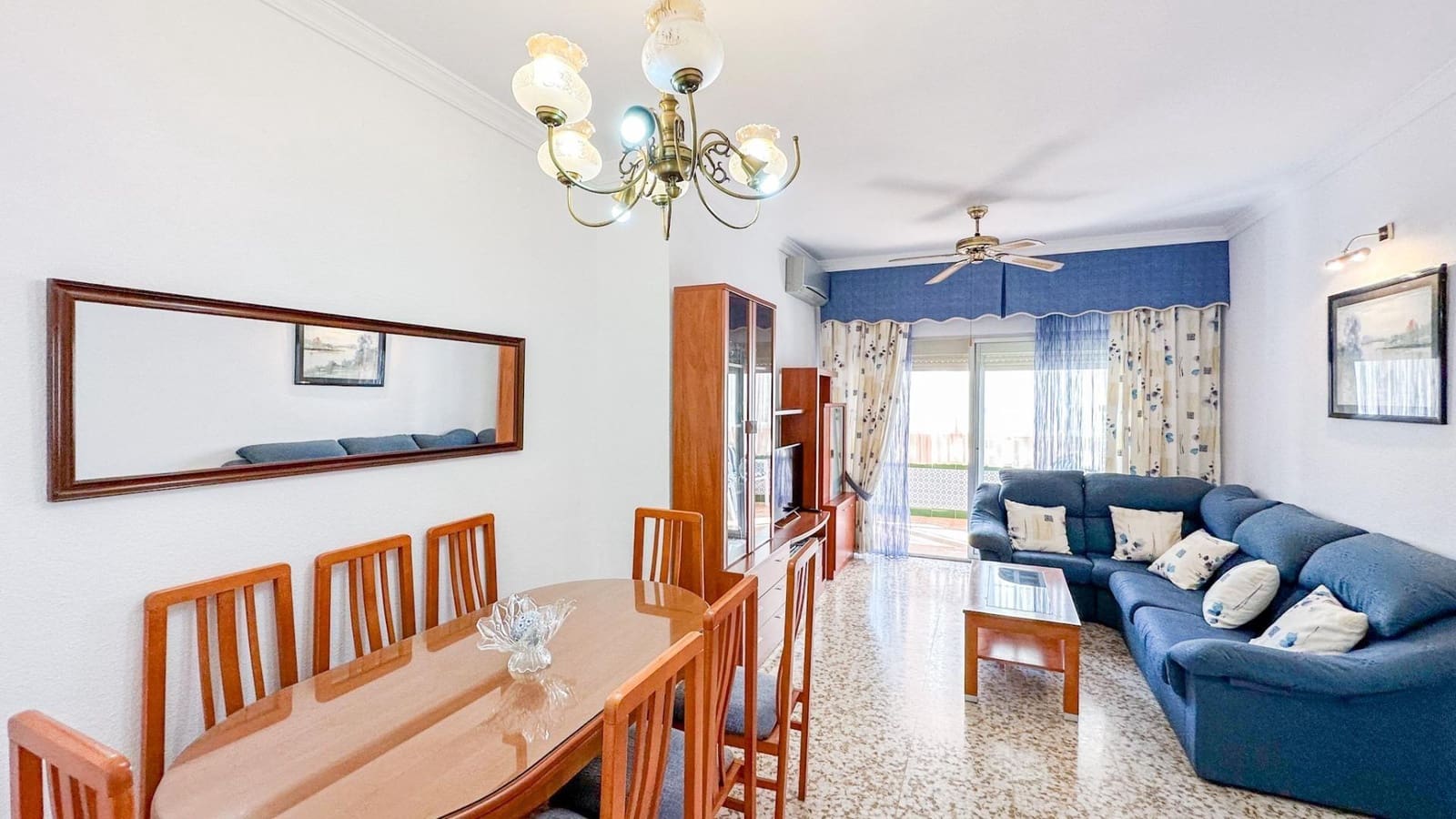 4 soveværelse Lejlighed til leje i Malaga by - € 1.600 (Ref: 9374211)