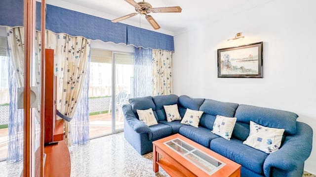 4 soveværelse Lejlighed til leje i Málaga by - € 1.600 (Ref: 9374211)