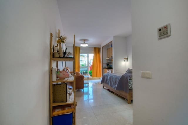 Studio til salgs i Rincón de la Victoria - € 175 000 (Ref: 9374213)