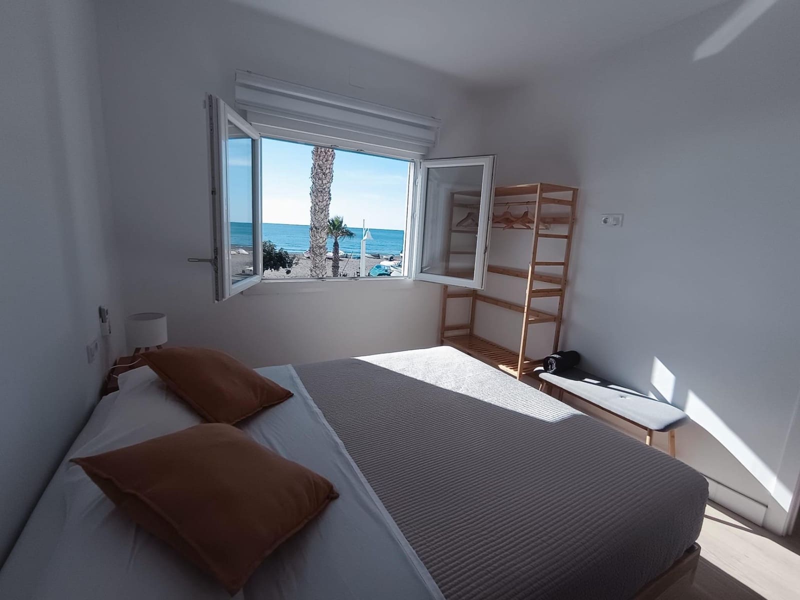 2 sypialnia Dom do wynajęcia w Rincon de la Victoria - 1 350 € (Ref: 9379111)