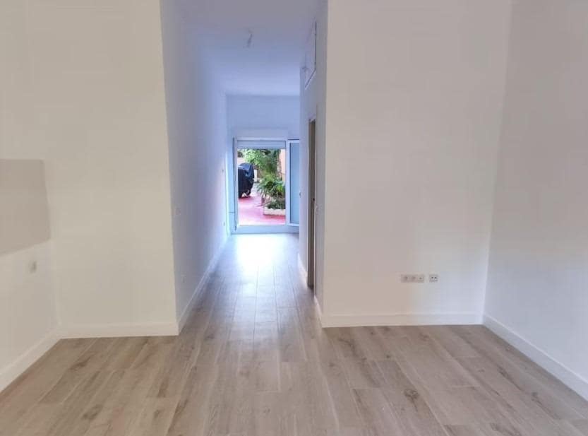 Loft na sprzedaż w Miasto Malaga - 185 000 € (Ref: 9398576)