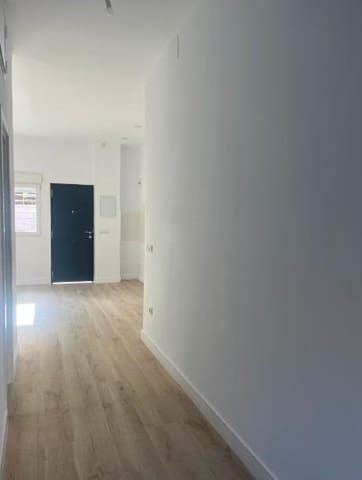 Loft zu verkaufen in Cruz de Humilladero, Málaga Stadt - 185.000 € (Ref: 9398576)