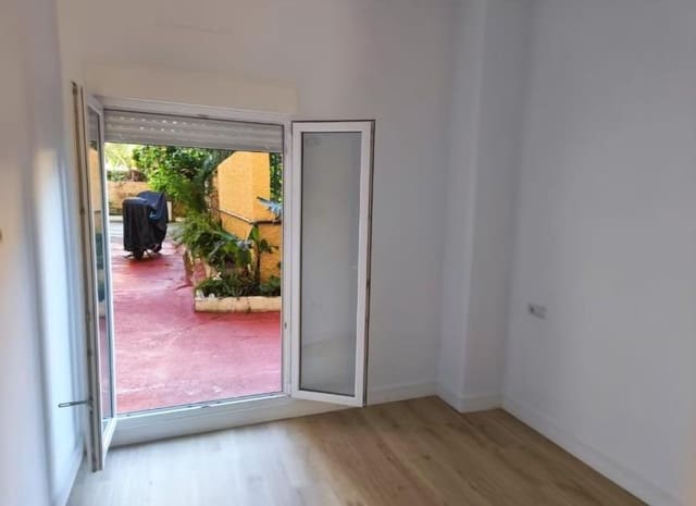 Loft zu verkaufen in Cruz de Humilladero, Málaga Stadt - 185.000 € (Ref: 9398576)