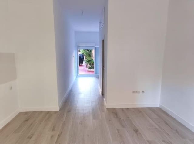 Loft zu verkaufen in Cruz de Humilladero, Málaga Stadt - 185.000 € (Ref: 9398576)