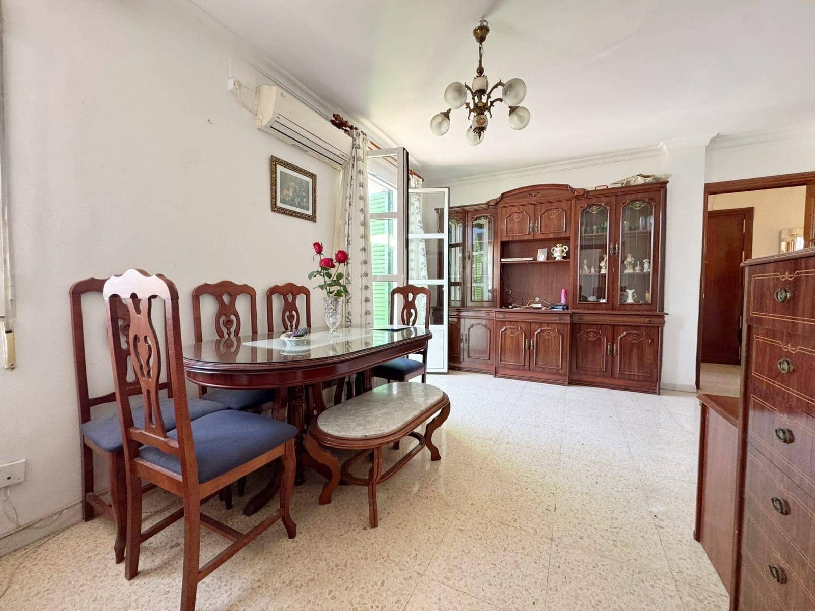 Piso de 4 habitaciones en Málaga ciudad en venta - 279.000 € (Ref: 9406931)