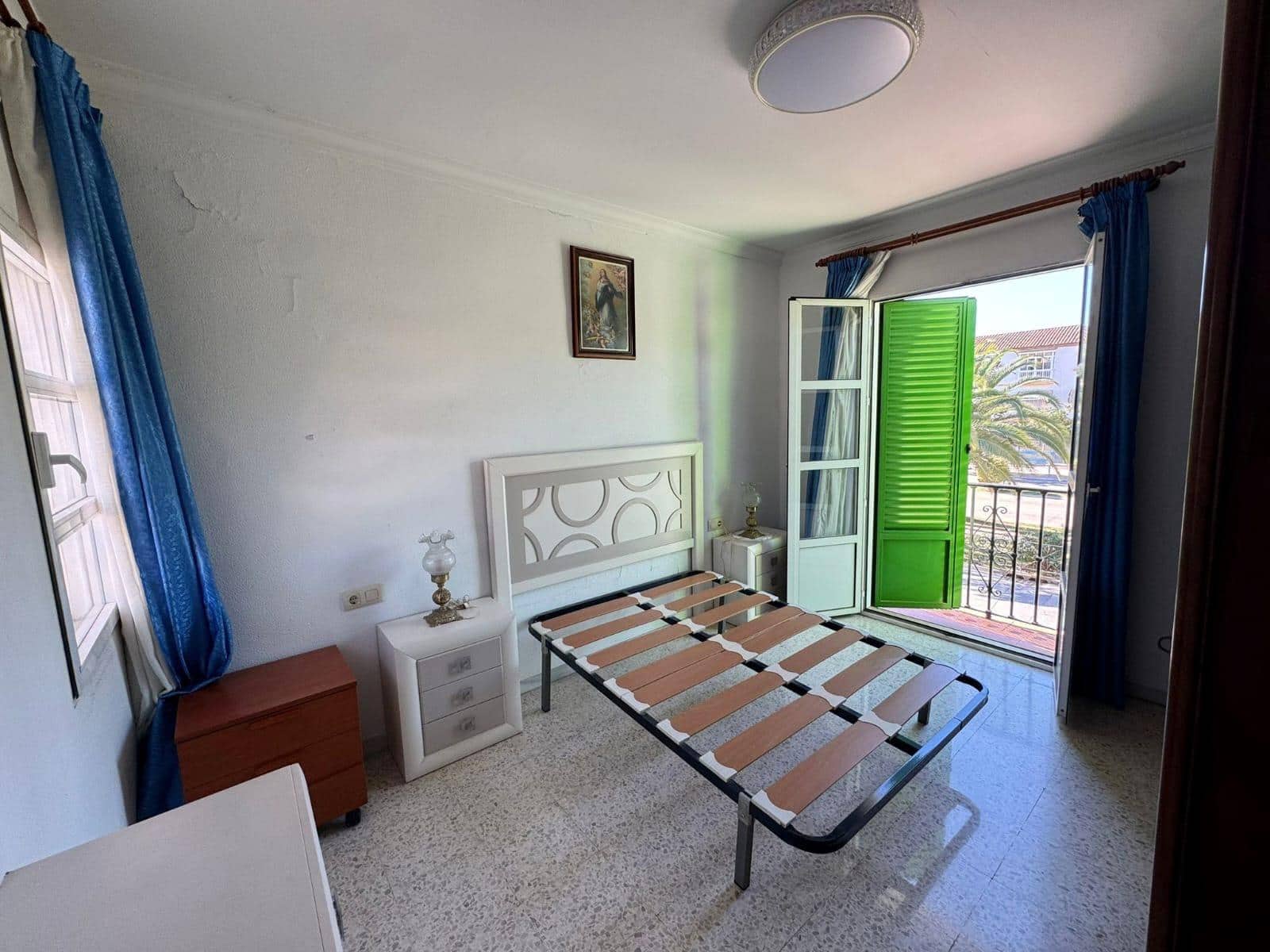 Piso de 4 habitaciones en Málaga ciudad en venta - 279.000 € (Ref: 9406931)
