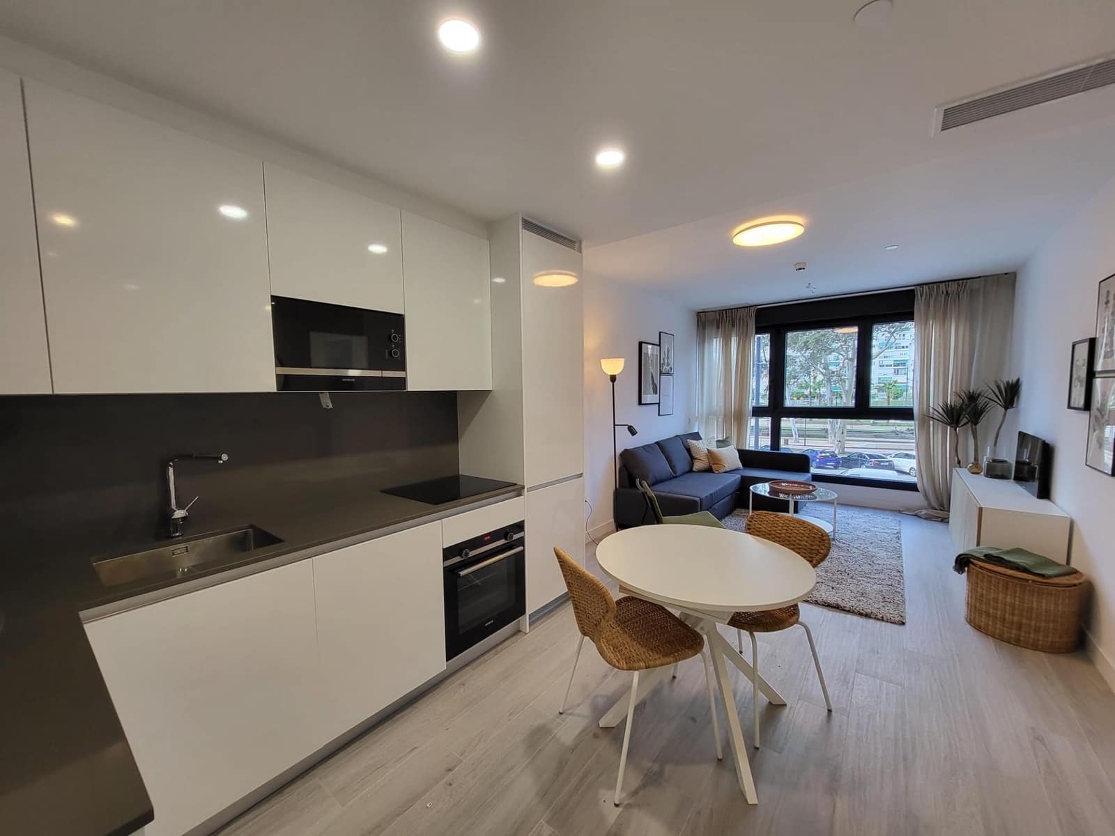 1 soveværelse Lejlighed til salg i Malaga by med swimmingpool - € 320.000 (Ref: 9414186)