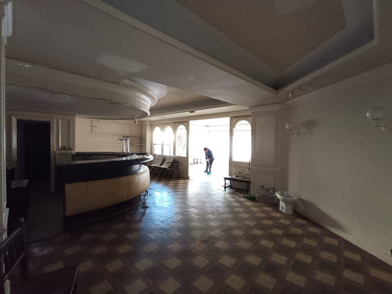 Commercieel te koop in Torremolinos met zwembad - € 182.000 (Ref: 9414187)