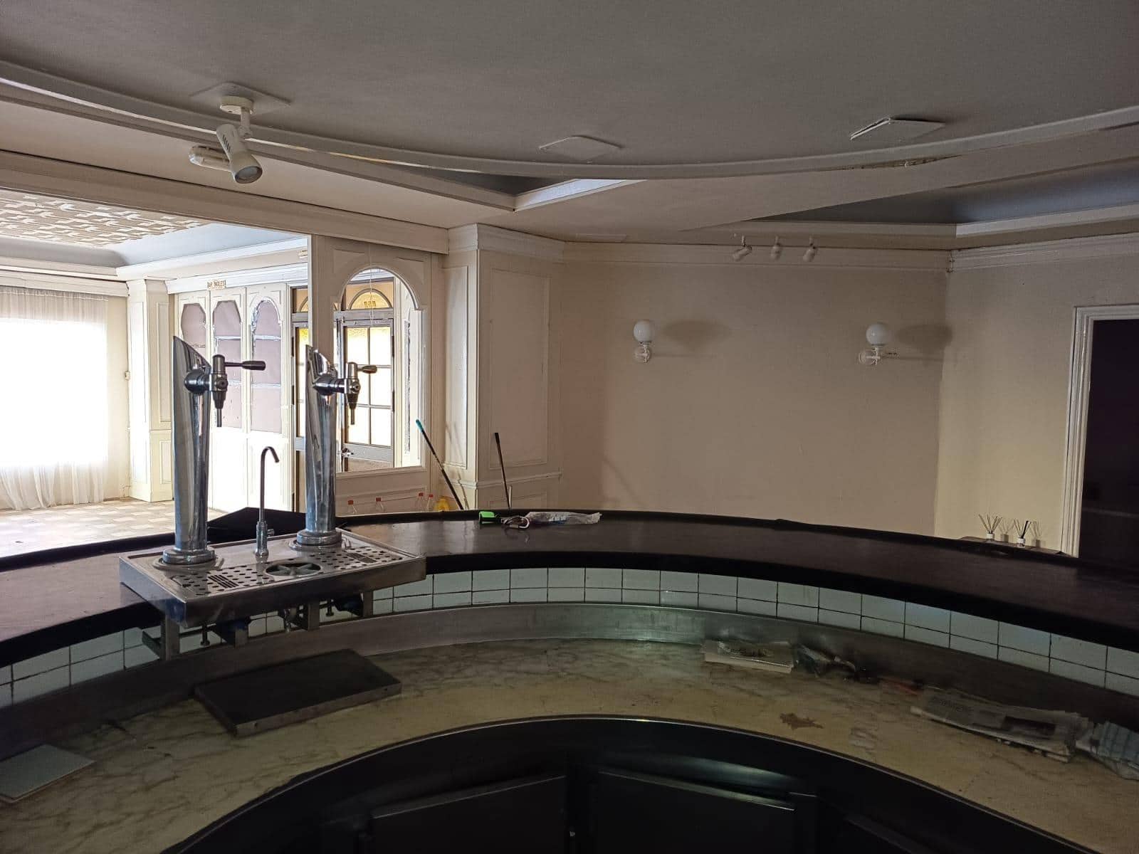 Commercieel te koop in Torremolinos met zwembad - € 182.000 (Ref: 9414187)