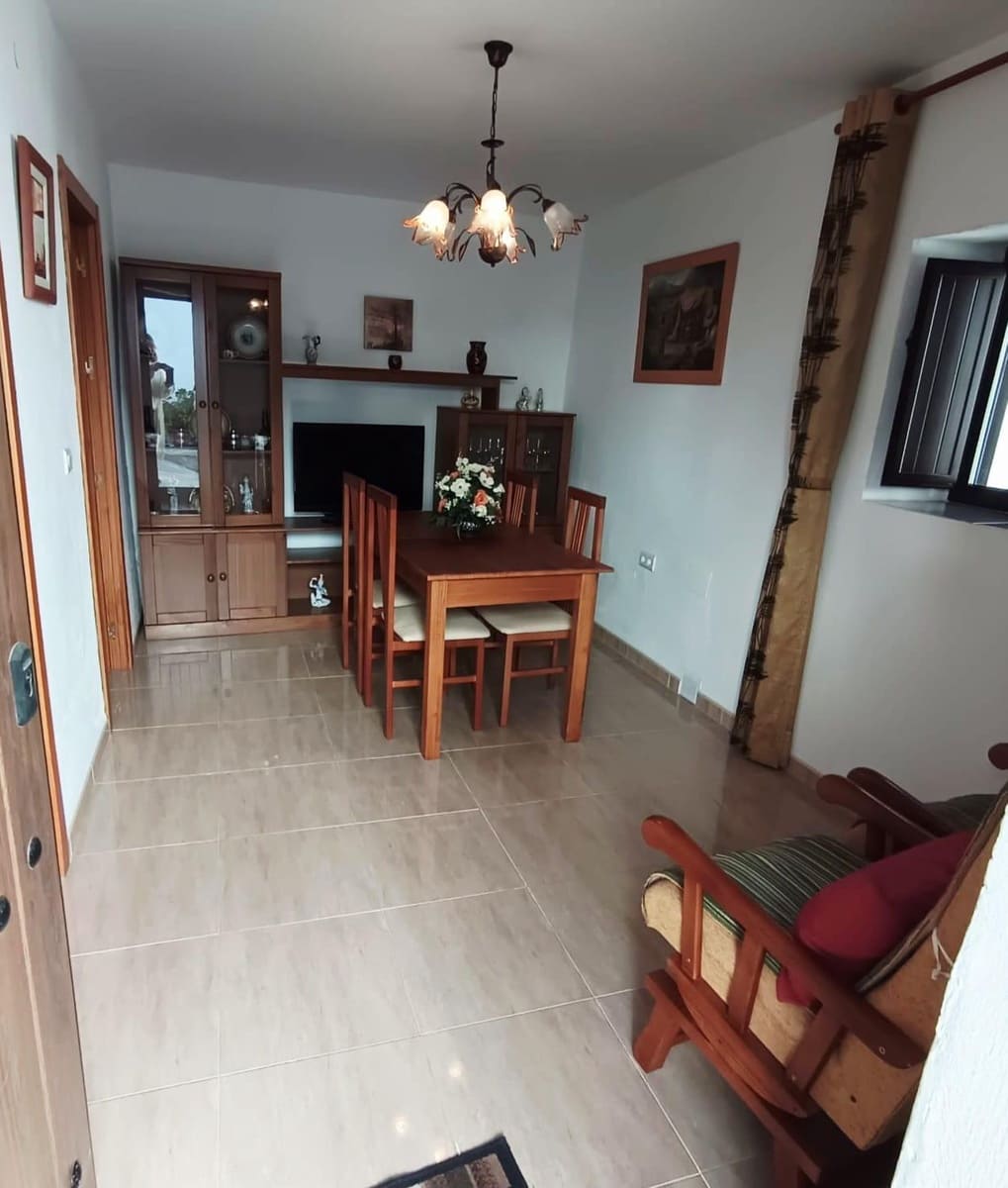5 bedroom Townhouse for sale in Canillas de Aceituno - € 150,000 (Ref: 9419859)