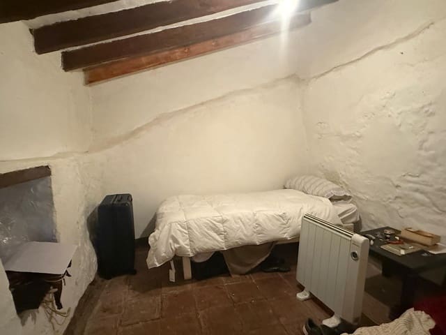 2 soveværelse Byhus til salg i Alcaucín - € 98.000 (Ref: 9419860)