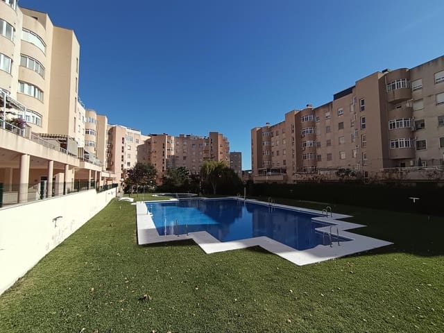 3 slaapkamer Penthouse te koop in Teatinos, Málaga stad met zwembad - € 705.000 (Ref: 9423891)