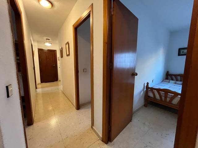 4 slaapkamer Flat te koop in El Palo, Málaga stad - € 400.000 (Ref: 9431343)