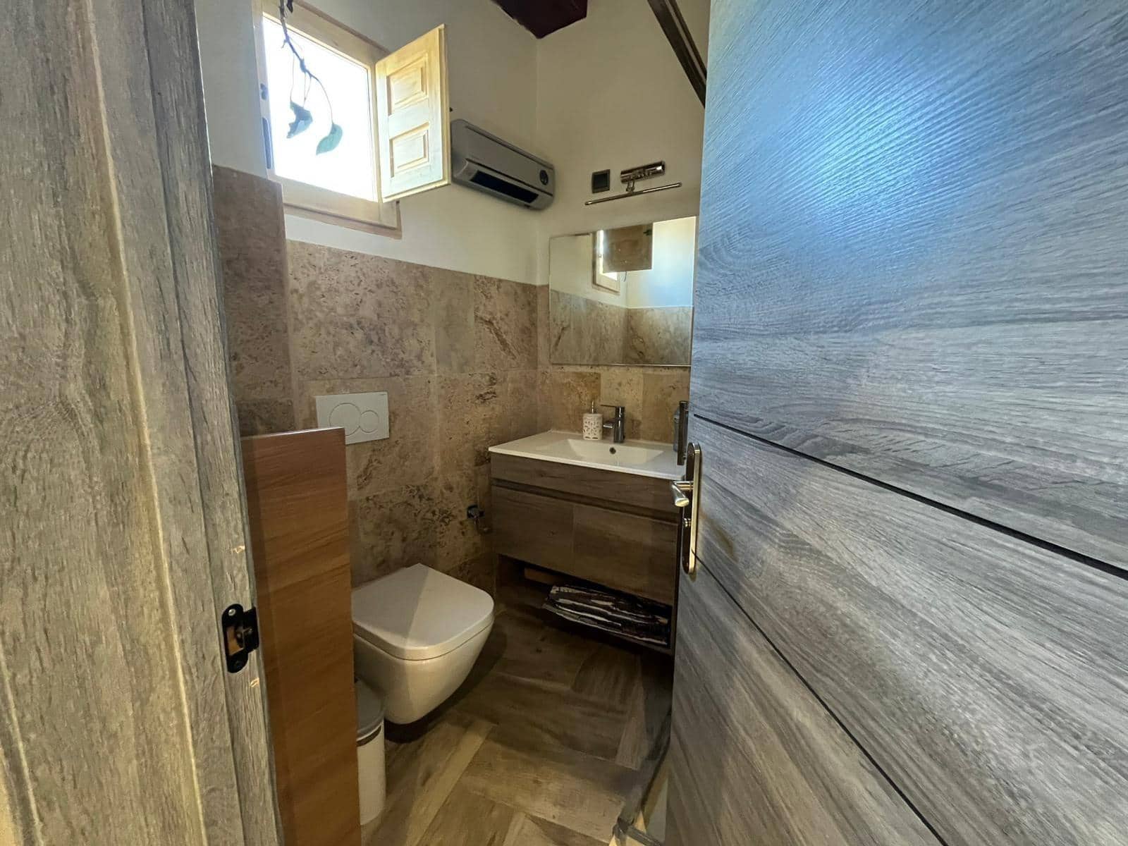 5 sypialnia Finka/Dom wiejski na sprzedaż w Cartama z basenem garażem - 450 000 € (Ref: 9431345)