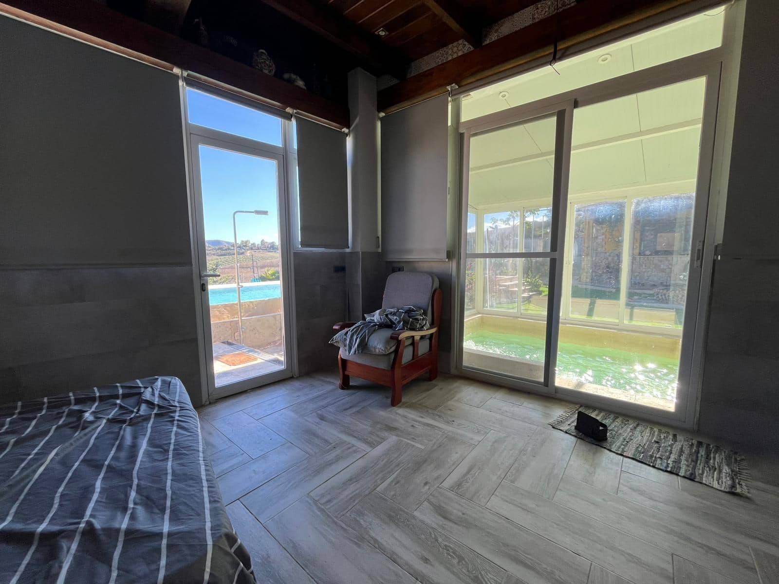 5 sypialnia Finka/Dom wiejski na sprzedaż w Cartama z basenem garażem - 450 000 € (Ref: 9431345)