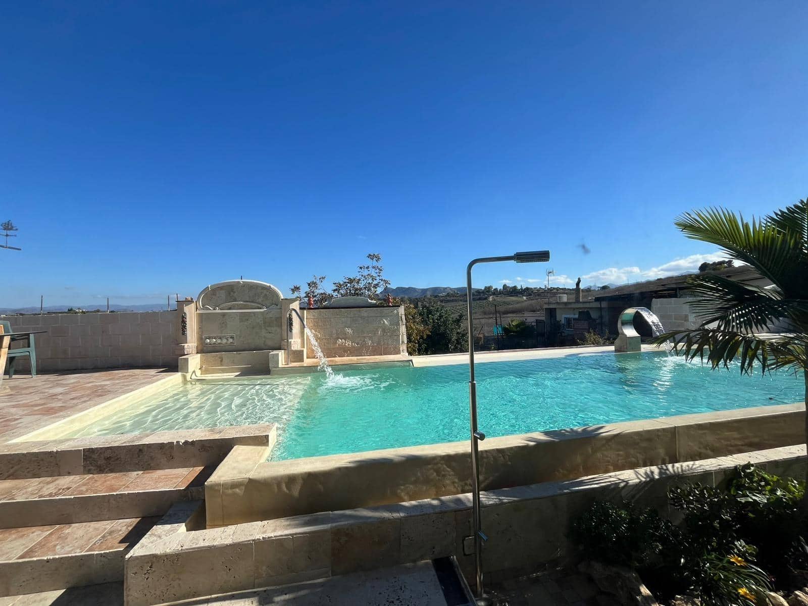 5 sypialnia Finka/Dom wiejski na sprzedaż w Cartama z basenem garażem - 450 000 € (Ref: 9431345)