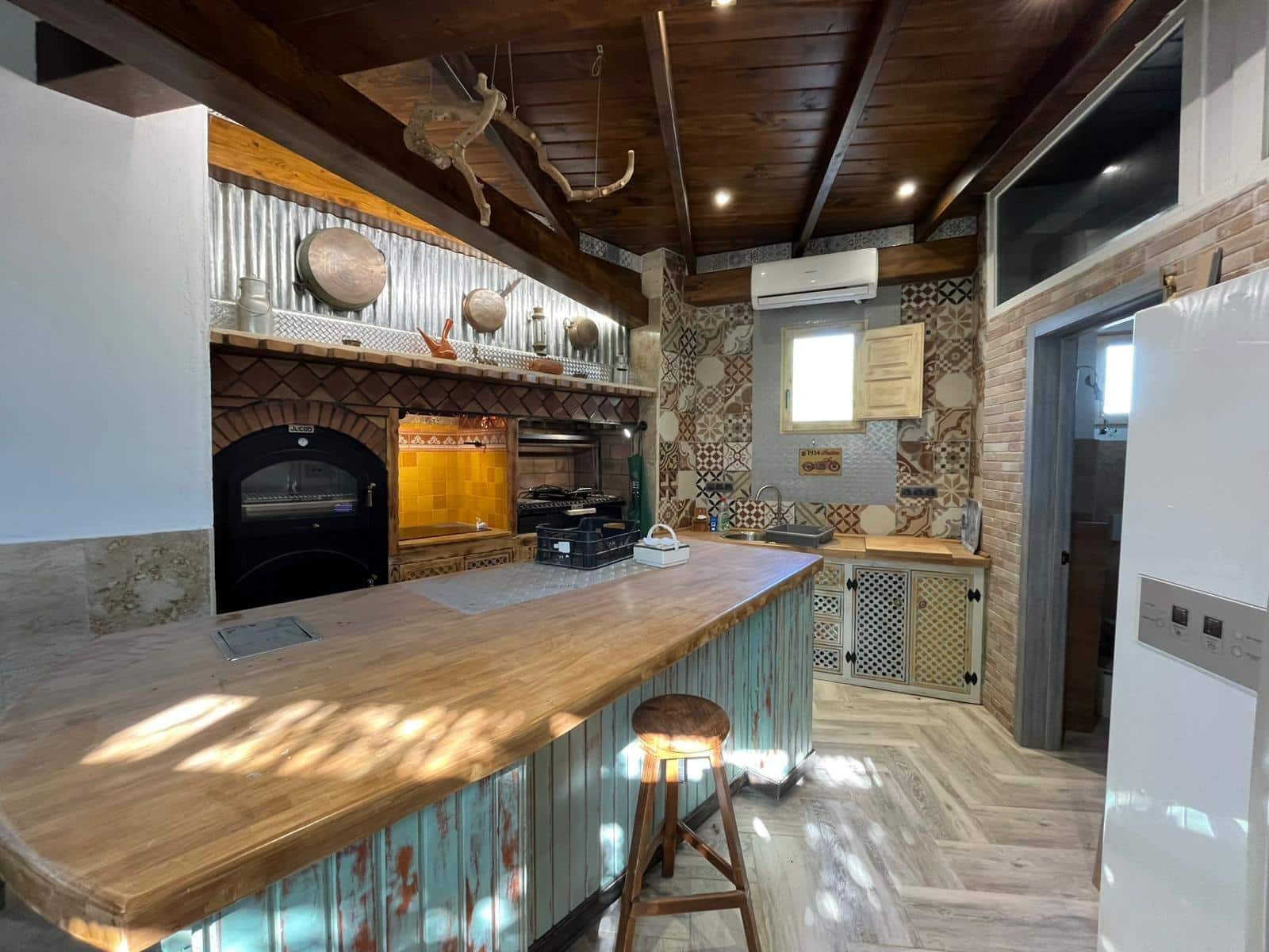 5 sypialnia Finka/Dom wiejski na sprzedaż w Cartama z basenem garażem - 450 000 € (Ref: 9431345)