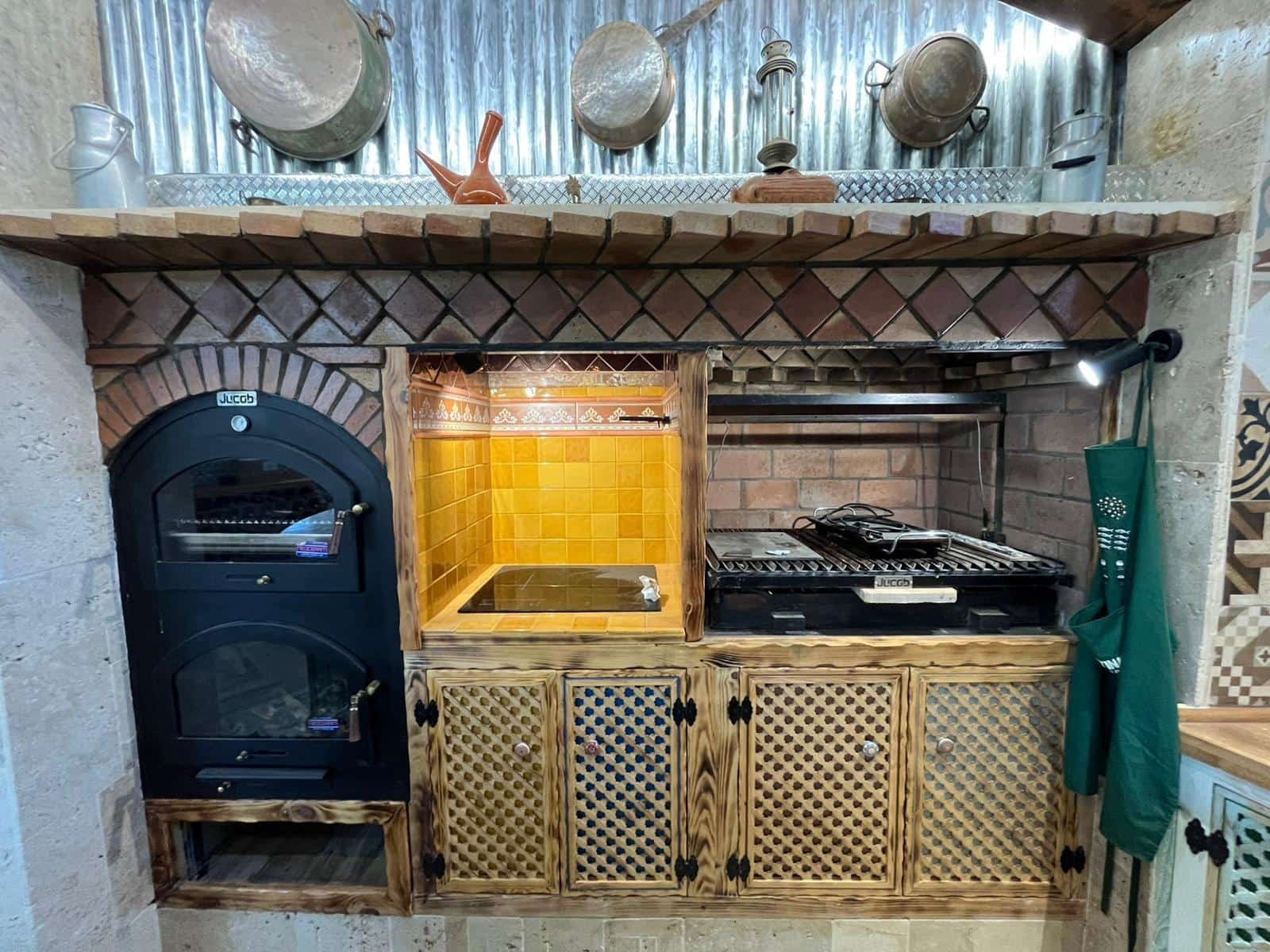 5 sypialnia Finka/Dom wiejski na sprzedaż w Cartama z basenem garażem - 450 000 € (Ref: 9431345)