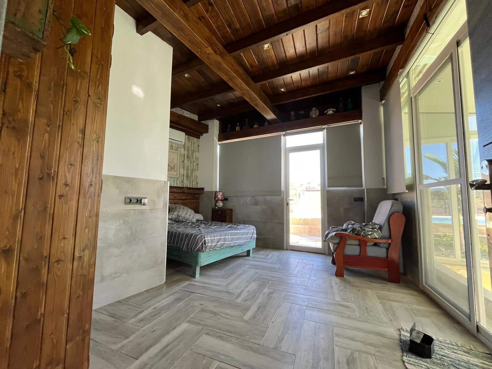 5 sypialnia Finka/Dom wiejski na sprzedaż w Cartama z basenem garażem - 450 000 € (Ref: 9431345)