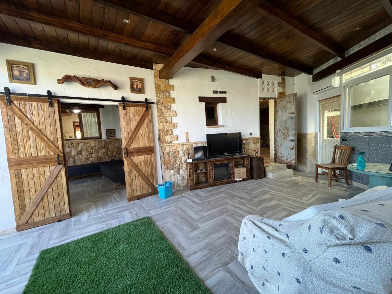 5 sypialnia Finka/Dom wiejski na sprzedaż w Cartama z basenem garażem - 450 000 € (Ref: 9431345)