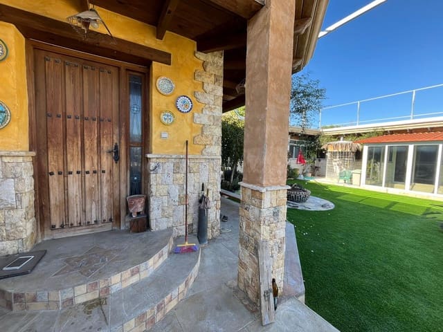 5 sypialnia Finka/Dom wiejski na sprzedaż w Cártama z basenem garażem - 450 000 € (Ref: 9431345)