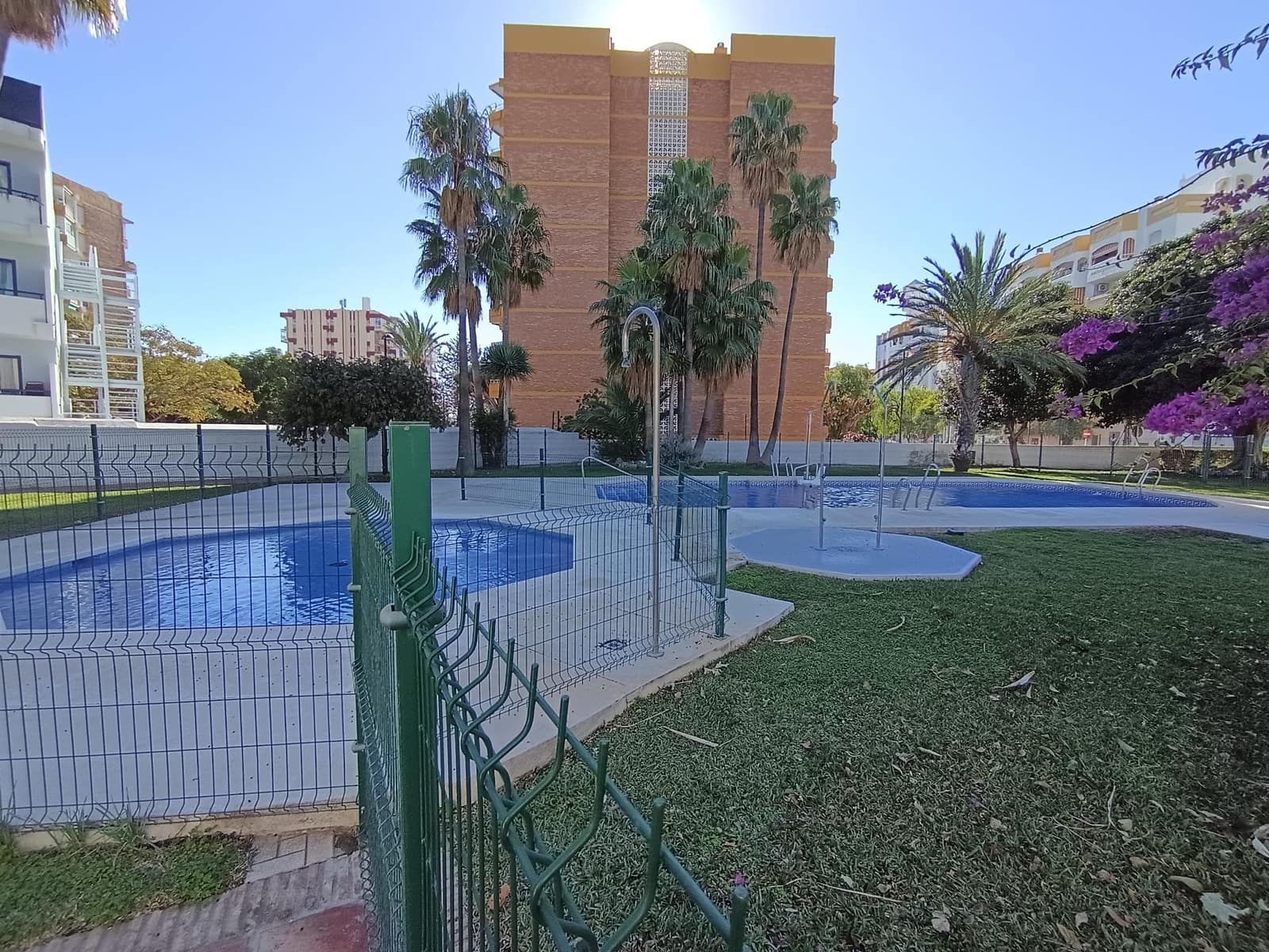 Apartamento de 1 habitación en Benalmádena en venta con piscina - 223.000 € (Ref: 9433602)