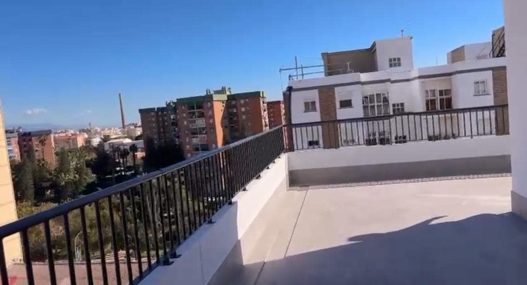 4 soverom Penthouse til salgs i Malaga by med svømmebasseng - € 880 000 (Ref: 9433603)